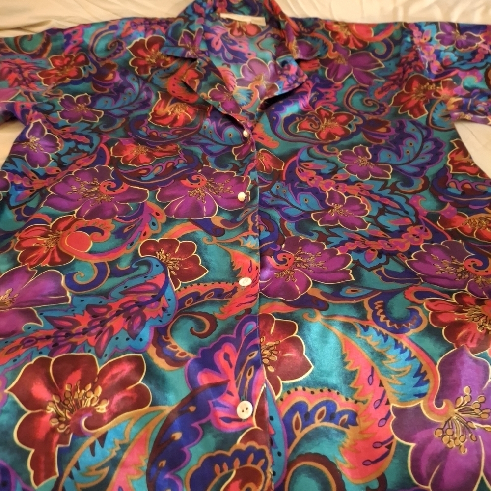 Victoria Secret Women's Multicolor Paisley Silky Sleep Shirt - Picture 5 of 6